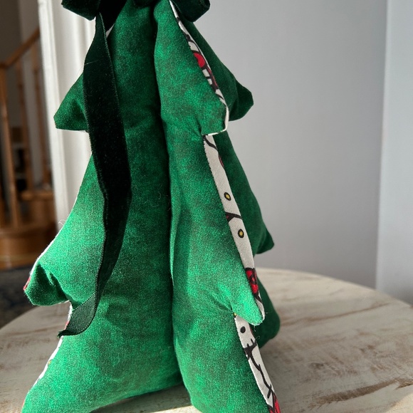 Hand-Sewn Christmas Trees – Hello Kitty - Picture 3 of 3